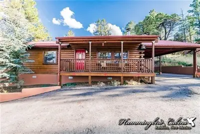 Image de Cabine sur la montagne: 'Faune abondante' avec vue magnifique. Avec bain à remous. Animaux acceptés