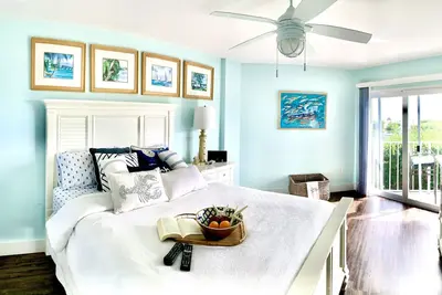 Image de Ocean Front 2br / 2ba Condo, vue imprenable sur Océan / Marina, Tavernier Fl. Keys de la Floride