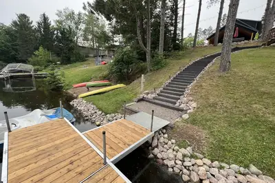 Image de West Shore Chute Pond - Location de chalet au bord de l'eau Pêche Canotage Sentiers à quatre roues