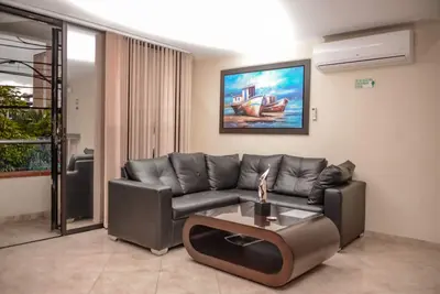 Image de Apt 201 Spa 2 chambres Ac, balcon, cuisine complète Parque Poblado Grande chambre