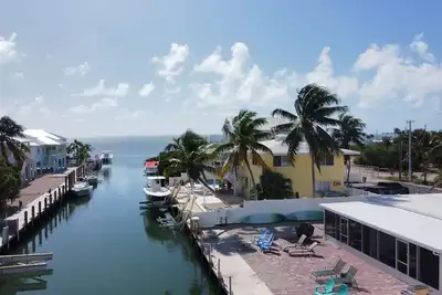Image de Keys Waterfront Half-Duplex, Ocean Side 37 'Dock,