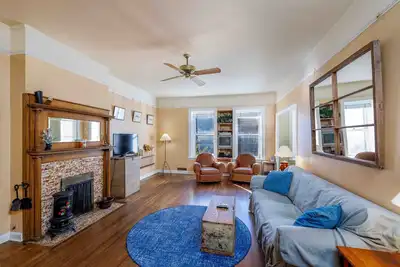 Image de Appartement de pêcheur sur la rue principale!