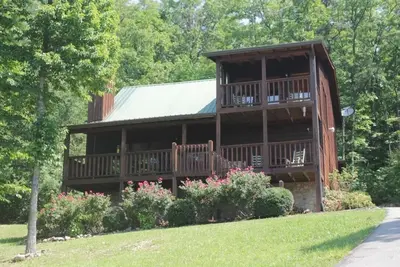 Image de \"Rustic Relaxation\" Lodge avec une vue magnifique! ! !