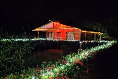 Image de Près de La Fortuna, cabine avec vue sur le volcan