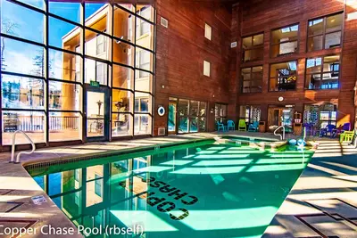 Image de Brian Head Royal Prince Suite, piscine et jacuzzi, Ski-I / O, 3 Br +, 2 salles de bain, sommeil 14