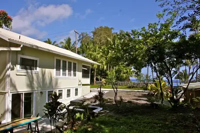 Image de Waiuli Beach Cottage ~ Oceanfront at Richardson Plage Hilo Swim & Snorkel