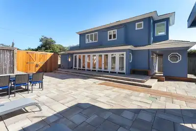 Image de Fresh 3 Bedroom House à quelques pas de la plage