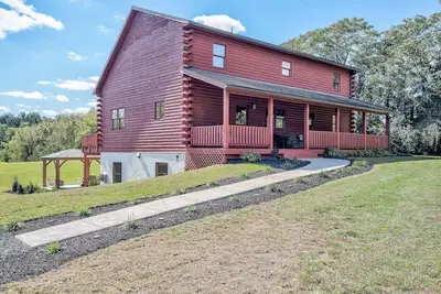 Log Home sur 8 acres près des attractions de Hershey