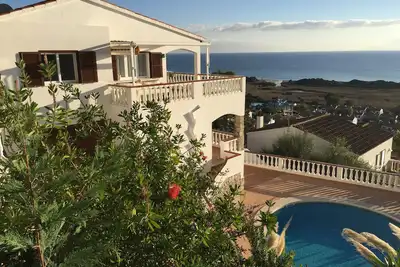 Image de Villa de luxe avec vue sur la mer à couper le souffle avec piscine privée (FantaSea Home). Nouveau 2017