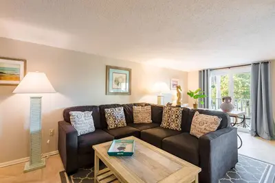 Image de Unité 361 - 2 chambres 2 salles de bains côté baie grand condominium