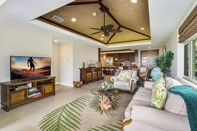 Image de Magnifiquement meublé 3 chambres, à proximité du centre de loisirs!