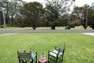 Image de Cherry Street Cottage est une maison de vacances originale de Bendalong près de Washerwomans Beach