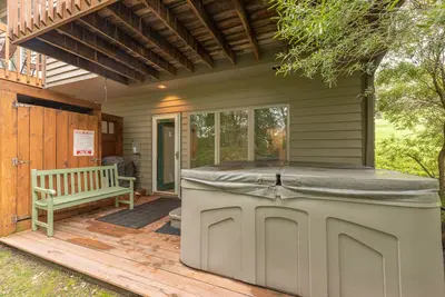 Image de Deep Creek Village N ° 41 - Maison de ville avec animaux de compagnie au bord du lac, 2 chambres, près de la station de ski Wisp