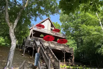 Image de Bain à remous au bord du lac, foyer, kayaks gratuits, Location de bateau / jet ski, 3 ponts