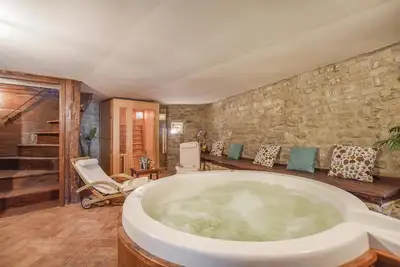 Image de Maison romantique Ă Comano (Ms) avec.