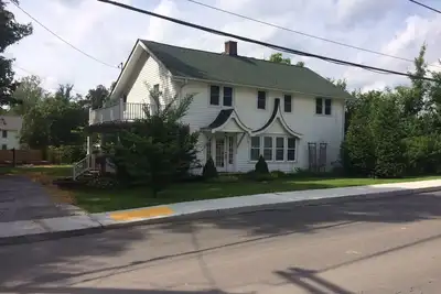 Image de Luxe 4 Br centre-ville historique d'accueil, accès à pied restaurants, boutiques et Nrg Park.