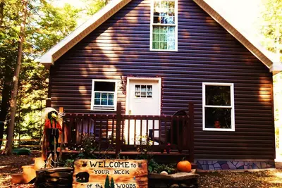 Image de Location de chalet \"Your Neck of the Woods\": escapade paisible avec vue sur Fish Creek