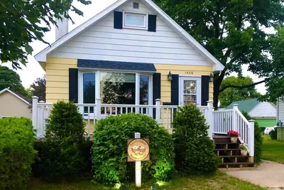 Image de \"Eagle's Retreat\" Cottage de vacances avec vue magnifique sur le parc et le lac