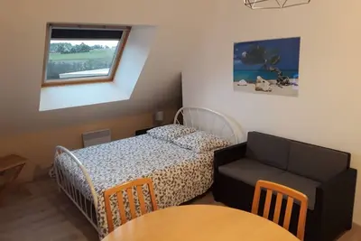 Image de Studio au calme à l'étage et avec escalier pentu