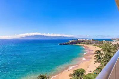 Image de Maui Resort Rentals: Whaler 1002 - Rénové au 10ème étage avec vue sur l'océan 2br avec une vue magnifique sur l'océan!