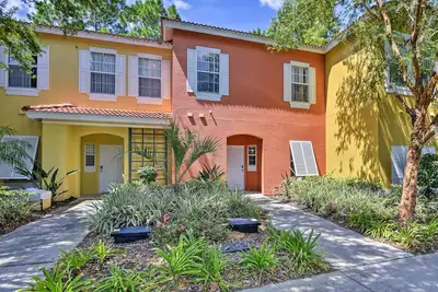 Image de Lotissement Townhome avec Patio - 6 Mi. à Disney World!