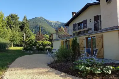 Image de gite avec piscine chauffée et couverte, sauna et hammam dans les pyrénnées