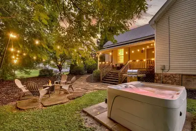 Image de Bungalow haut de gamme au centre-ville de Blue Ridge