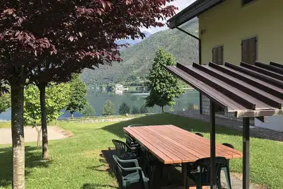 Image de Appartement de vacances avec vue sur la Ledrosse