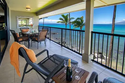 Image de Ocean Front, Coin Penthouse - Noelani 410 / Mes Séjours Parfaits