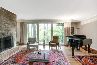 Image de Buckhead Aerie - splendeur suburbaine à quelques minutes du centre-ville