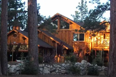 Luxury Lakefront Lodge sur Eagle Point