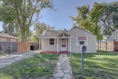 Image de Bungalow Cottage magnifiquement rénové!