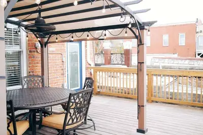 Image de Riverwalk Condo - Vues River & Battleship, Deck w / Pergola, Walk to tout!