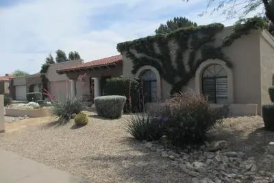 Image de 4 Br, 2 1\/2 Ba luxe privé à La Cuesta (McCormick Ranch)