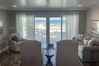 Image de Pacifico Destin Condo- un condo spacieux en bord de mer au cœur de Destin!