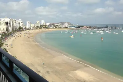 Image de Salinas, Equateur Ocean Front Malecon Area 7ème étage Belle 3 Br / 2. Condo 5 Ba