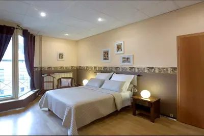 Image de Appartement meublé de haut standing situé en hypercentre de Metz+ parking