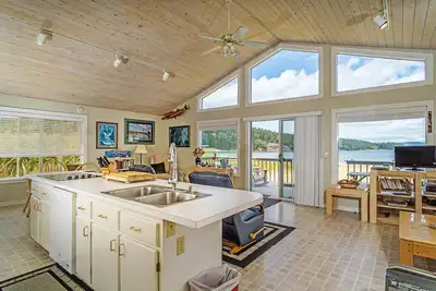 Image de Nouvelle Liste! Des maisons modernes au bord de l'eau, à proximité des boutiques, des restaurants et des plages!