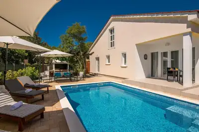 Image de Maison confortable à Kras avec cuisine