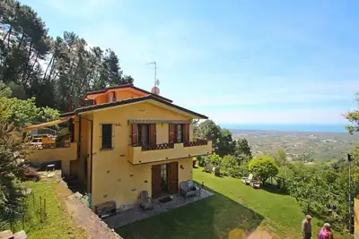 Image de Maison de vacances privée avec Wifi, climatisation, Tv, terrasse, près de Forte Dei Marmi