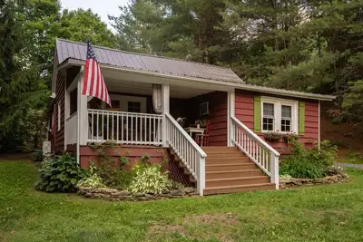 Image de Animaux de la ferme! Chalet de montagne pittoresque! 74 acres de randonnée privée!