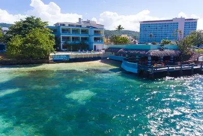 Image de Ocean Rooms at Oceans Palm Resort