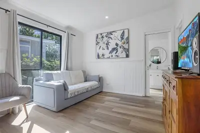 Image de 20 Toorak Road - Bright, Vic
