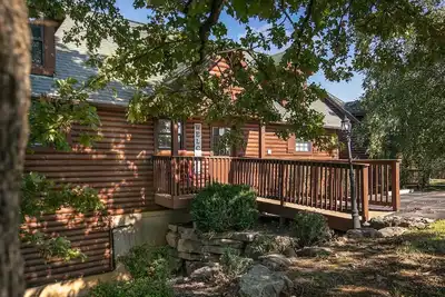 Image de Cabine spacieuse pour 14 personnes - Deux espaces de vie - Piscine intérieure, Animaux admis, Branson Woods Resort - 17