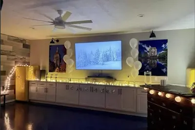 Image de Parfait Notre Dame House Situé à deux pâtés de maisons de Eddy Street Commons et du campus!