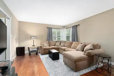 Image de Escapade idéale pour Notre Dame / South Bend (à distance de marche du stade! )
