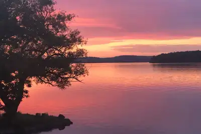 Image de Serene LakeFront Cottage