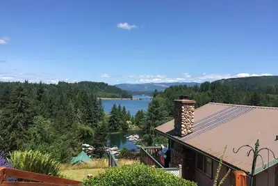 Image de Vue spectaculaire sur le lac!