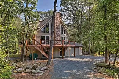 Image de Chalet et puits de feu à 3 étages du Lake Harmony Resort