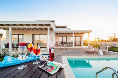 Image de Seafront villa with pool near Syracuse, Sicily - Ulivo - 8 pax